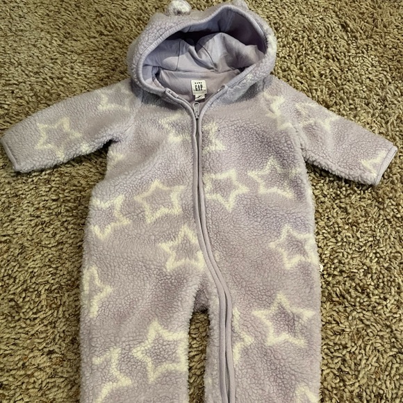 Girls fall/winter lot size 6-12 months - Picture 2 of 4